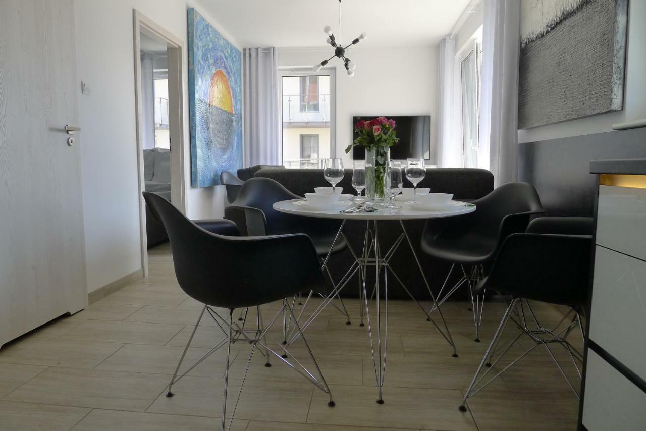 Impresja 42 Apartament Z Garazem Kołobrzeg Extérieur photo
